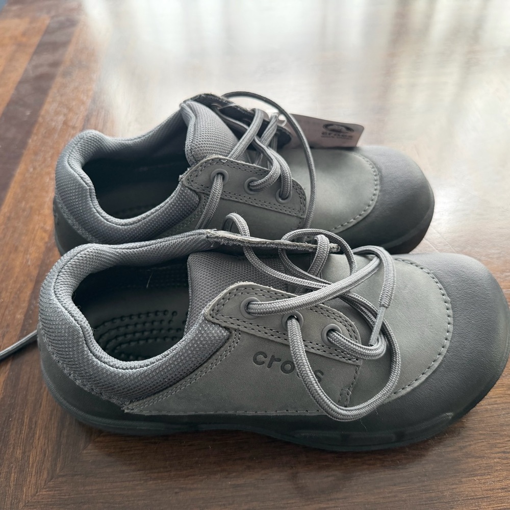 CROCS Sneakers in Gray